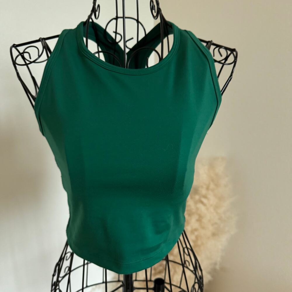 Beyond Yoga POWERBEYOND Green Strive Crop Tank Small - Picture 3 of 8